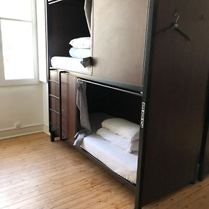Dormitory Room Mixed